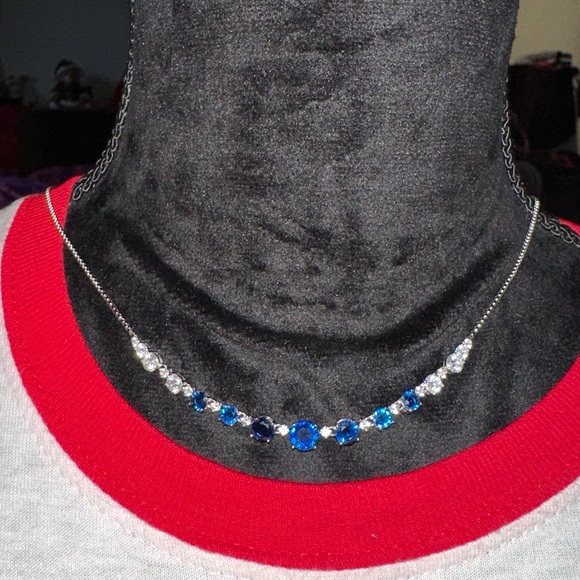 3-part exclusive Jewelry bundle NWOT(two 925 Necklaces and GUESS Charm Bracelet) - Picture 11 of 14